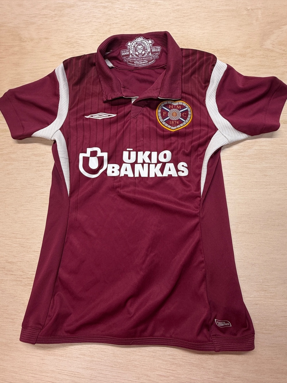 Heart of Midlothian FC 2009-2010 Home Football Shirt Jersey Umbro Youth Small